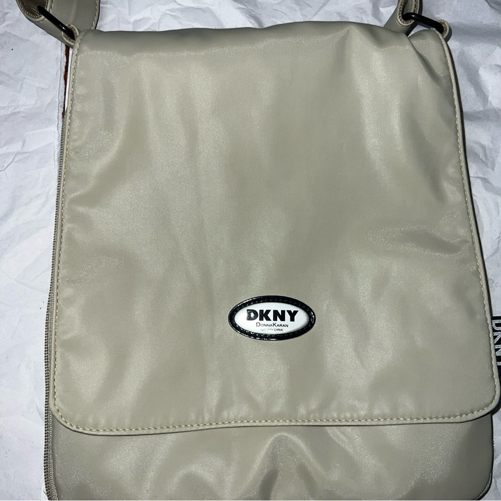 DKNY crossbody beige